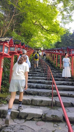 Sanctuaire Kifune-jinja et ses 84 marches