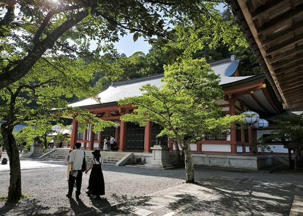 Temple Kurama-dera au mont Kurama, Japon